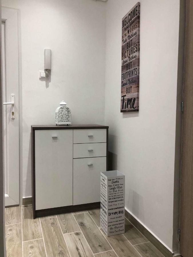 Zsuzsi Apartman Siófok Eksteriør billede