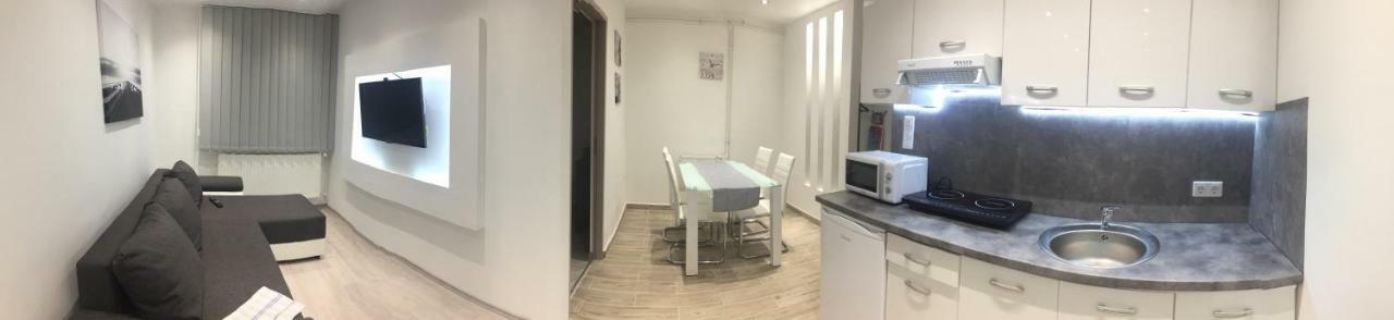 Zsuzsi Apartman Siófok Eksteriør billede